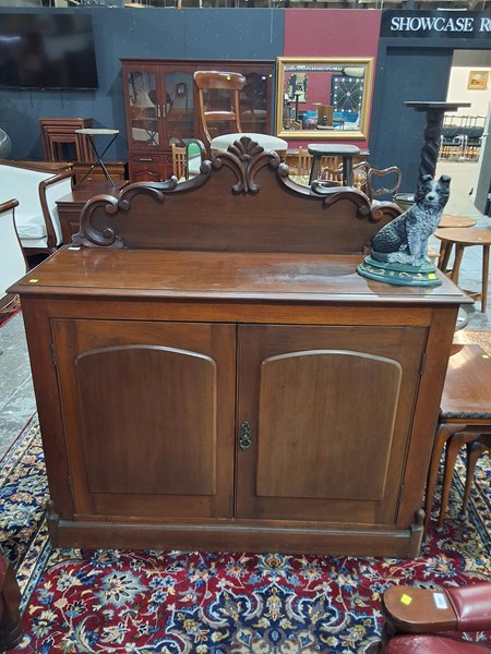 Lot 119 - CHIFFONIER