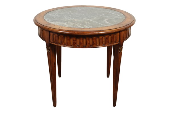 Lot 164 - OCCASIONAL TABLE