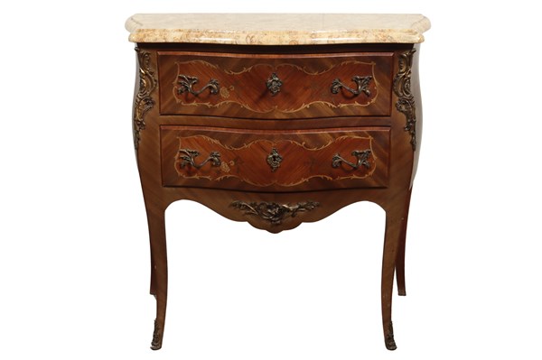 Lot 283 - BOMBE COMMODE