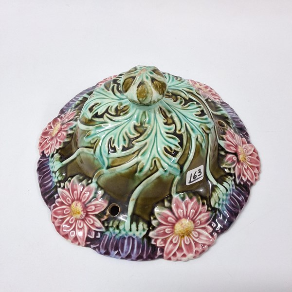 Lot 1339 - MAJOLICA HANGING JARDINIERE