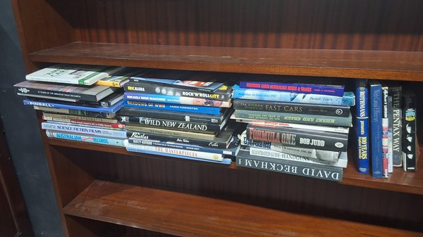 Lot 80 - REFERENCE BOOKS