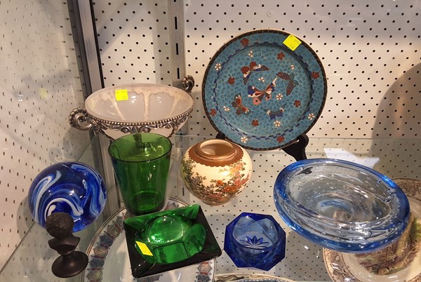 Lot 1310 - HOME DECOR