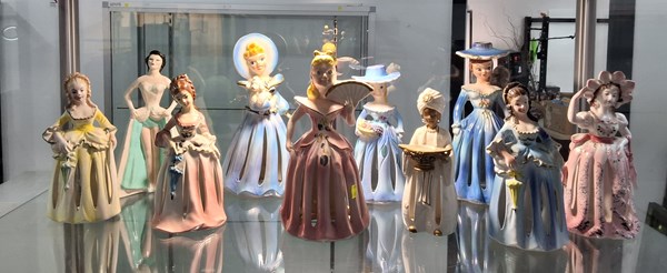 Lot 1442 - NAPKIN DOLLS