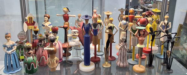 Lot 1443 - NAPKIN DOLLS