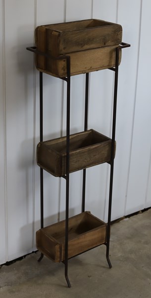 Lot 160 - PLANTER STAND