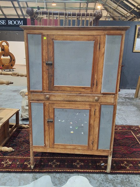 Lot 84 - MEAT SAFE