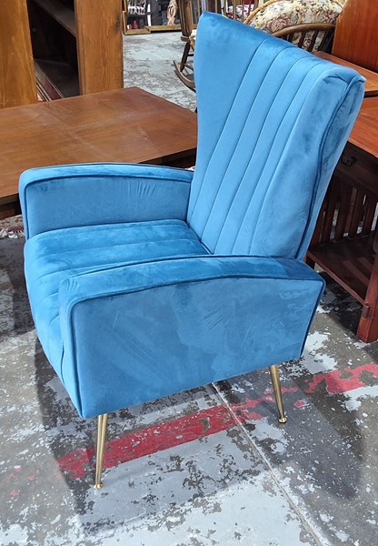 Lot 19 - ARMCHAIRS