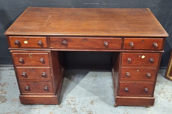 Lot 242 - PEDESTAL DESK