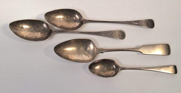 Lot 1047 - SILVER FLATWARE