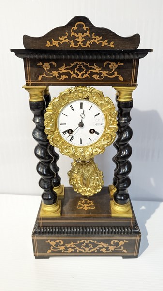 Lot 1299 - PORTICO CLOCK