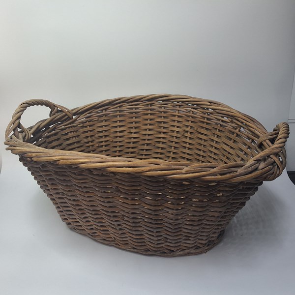 Lot 254 - LAUNDRY BASKET