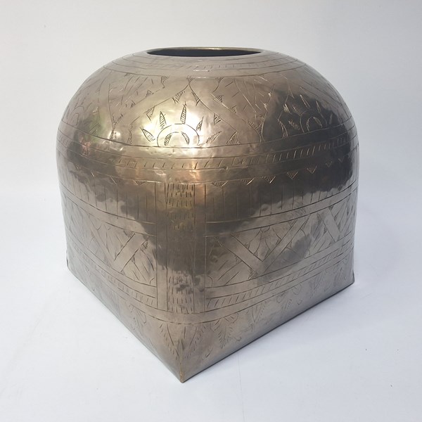 Lot 1178 - BRASS ORNAMENT