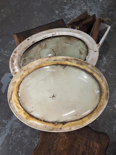 Lot 215 - PICTURE FRAMES