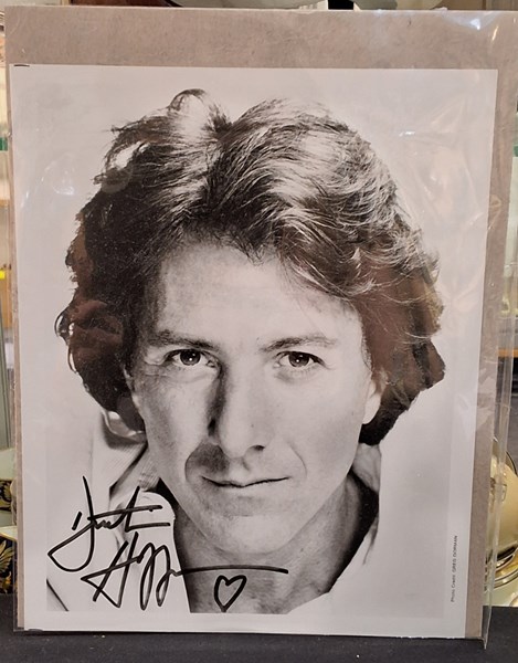 Lot 1212 - HOFFMAN, DUSTIN