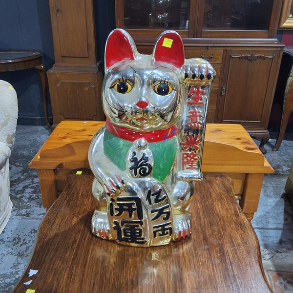Lot 133 - LUCKY CAT