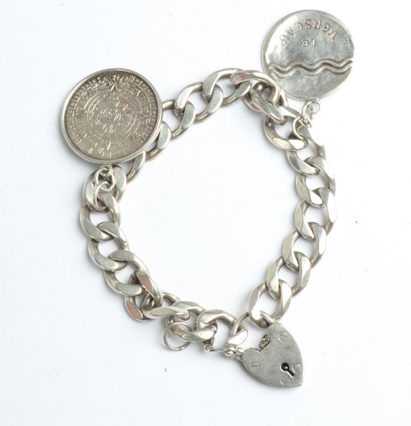 Lot 1029 - SILVER BRACELET