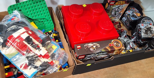 Lot 1369 - LEGO