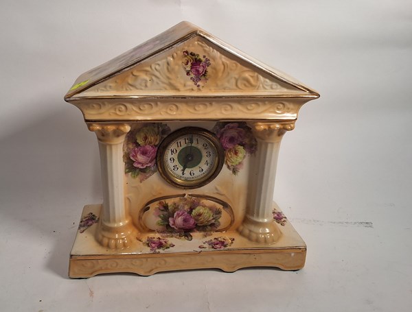 Lot 1284 - MANTEL CLOCK