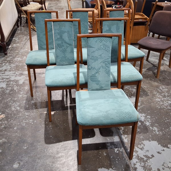 Lot 15 - DINING CHAIRS