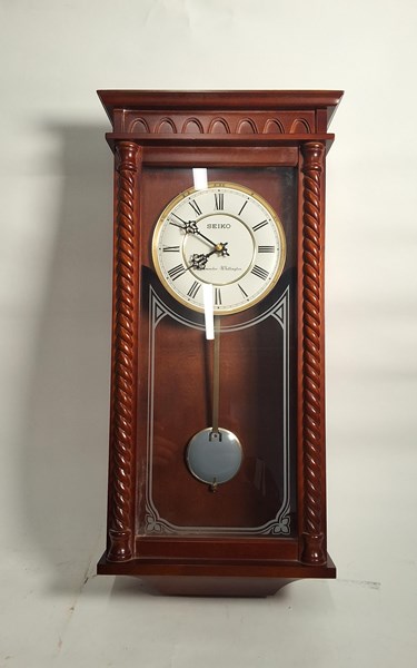 Lot 1090 - WALL CLOCK