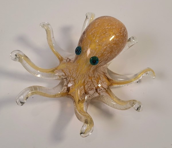 Lot 1176 - OCTOPUS