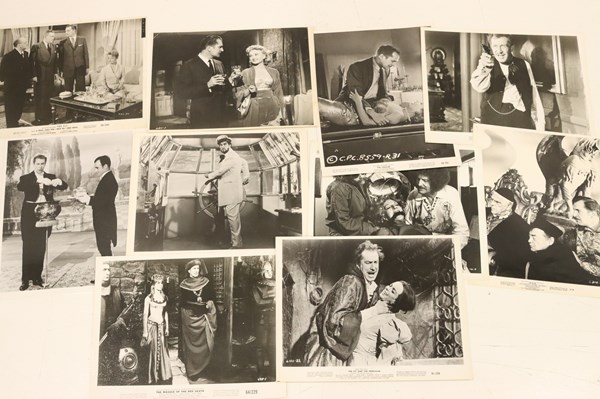 Lot 1130 - PHOTOGRAPHIC MOVIE STILLS