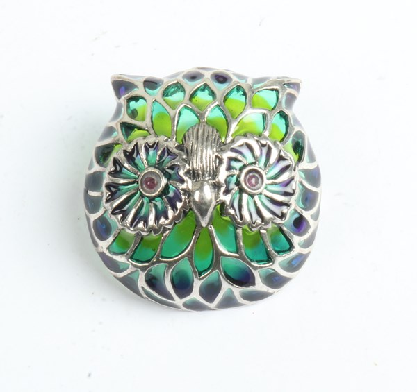 Lot 1050 - SILVER OWL BROOCH