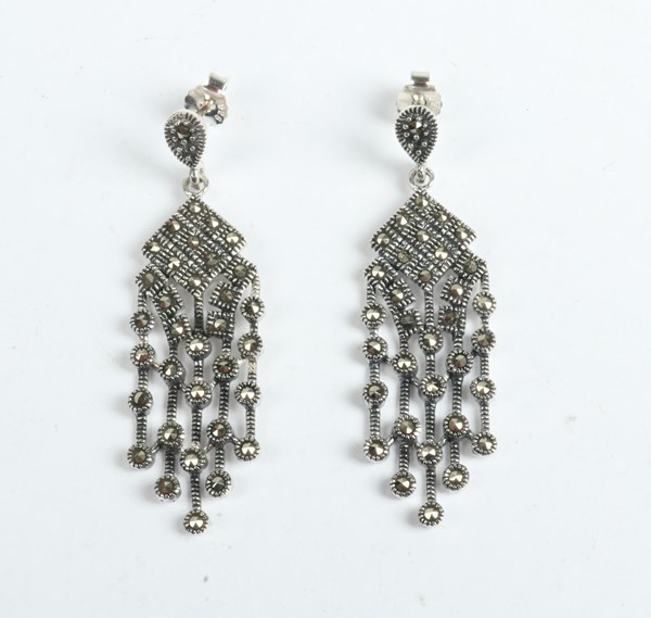 Lot 1043 - SILVER EARRINGS