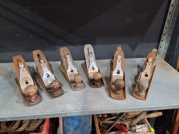 Lot 192 - WOODWORKING PLANES