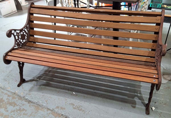 Lot 264 - GARDEN BENCH