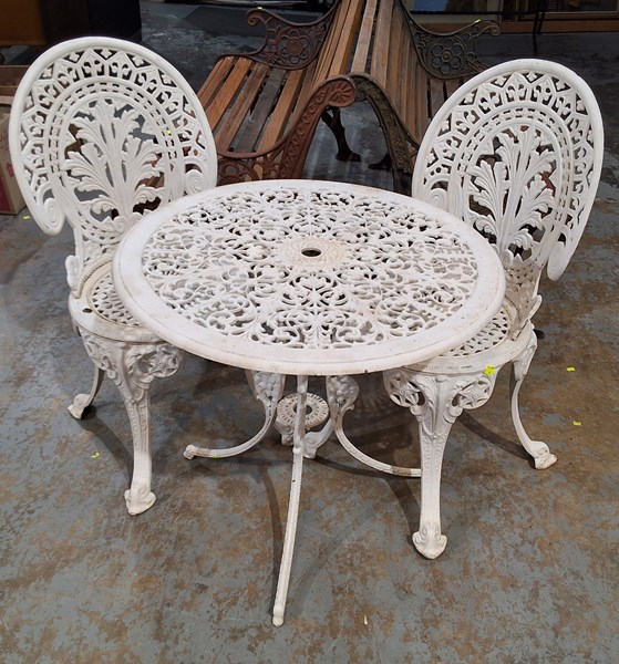 Lot 265 - PATIO SETTING