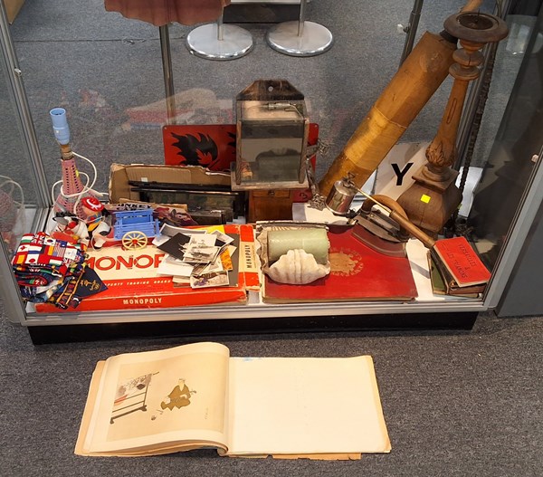 Lot 1355 - COLLECTABLES