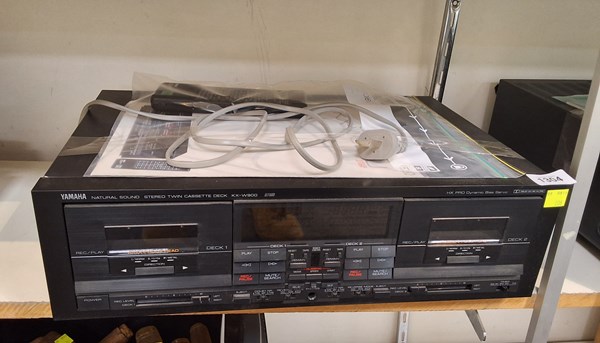 Lot 1304 - CASSETTE DECK