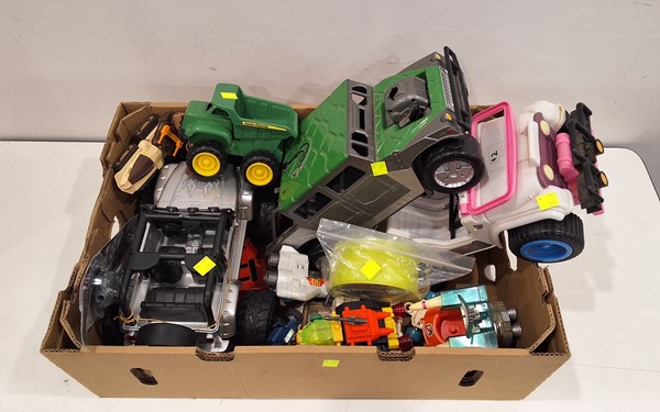 Lot 1372 - TOYS CARS