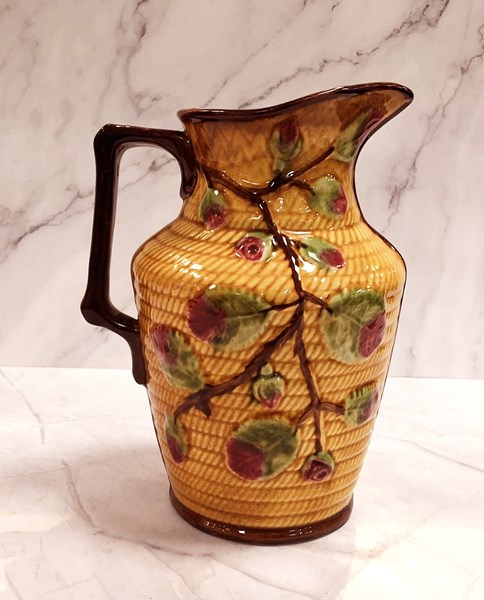 Lot 1245 - MAJOLICA JUG