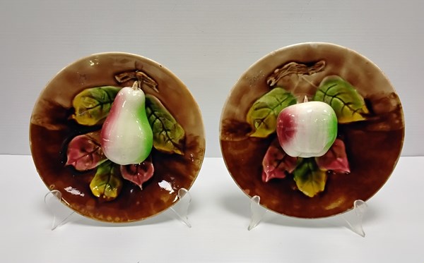 Lot 1303 - MAJOLICA PLATES