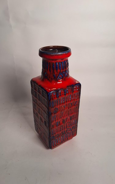 Lot 1297 - WEST GERMAN POTTERY