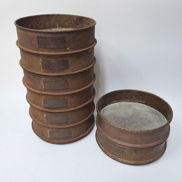 Lot 1272 - LABORATORY SIEVES