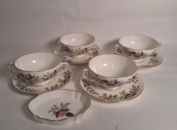 Lot 1133 - WEDGWOOD PIECES