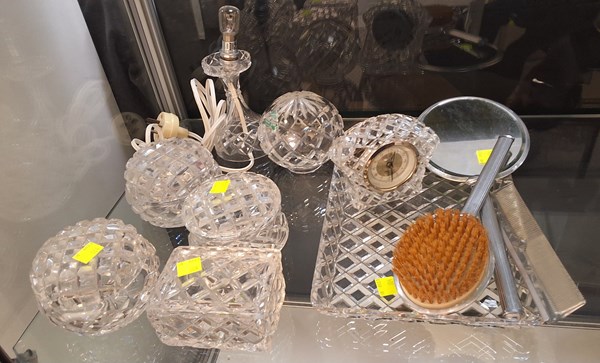 Lot 1139 - GRIMWADE CRYSTAL