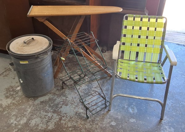Lot 240 - SUNDRY LOT