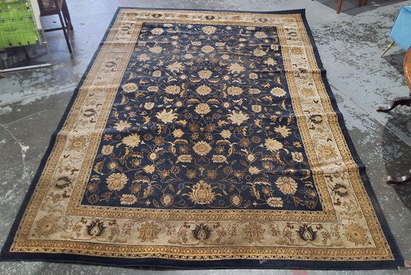 Lot 86 - FLOOR RUG