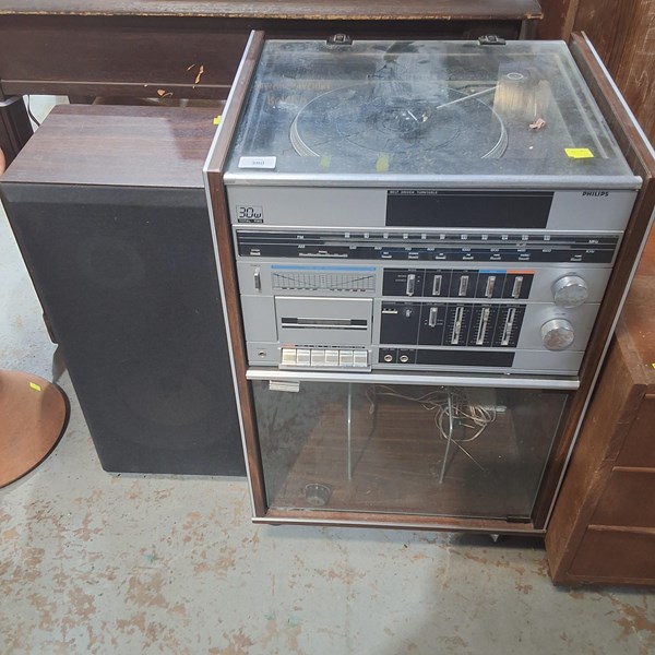 Lot 352 - STEREO