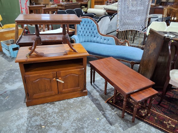 Lot 274 - FURNITURE LOT