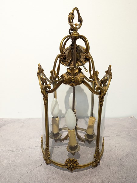 Lot 42 - HANGING LANTERN