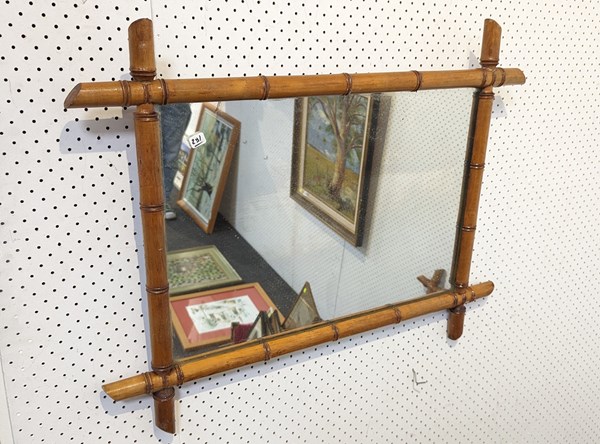 Lot 1154 - WALL MIRROR