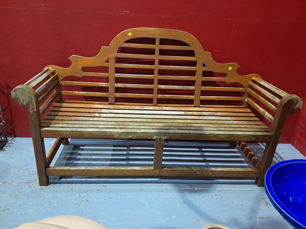 Lot 317 - STATION BENCH