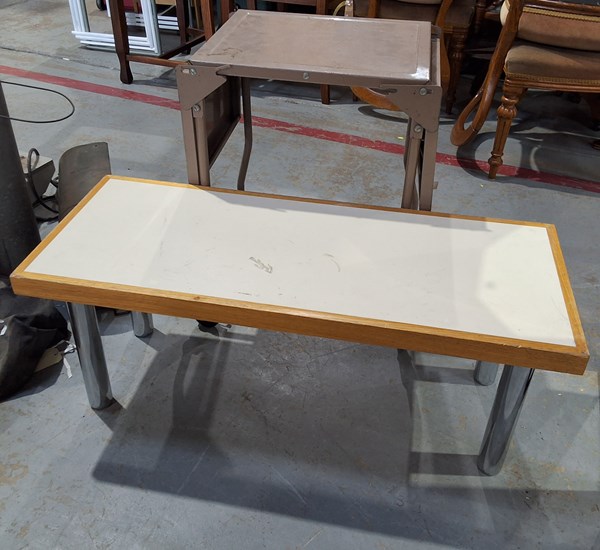 Lot 331 - BENCHES