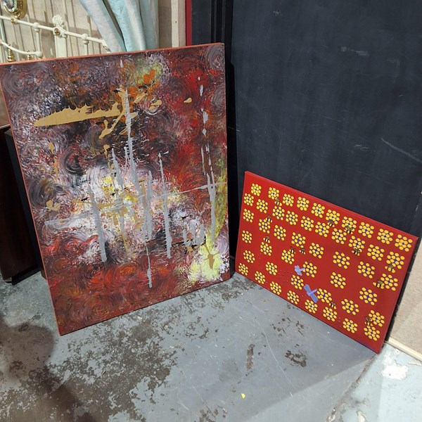Lot 105 - WALL DECOR