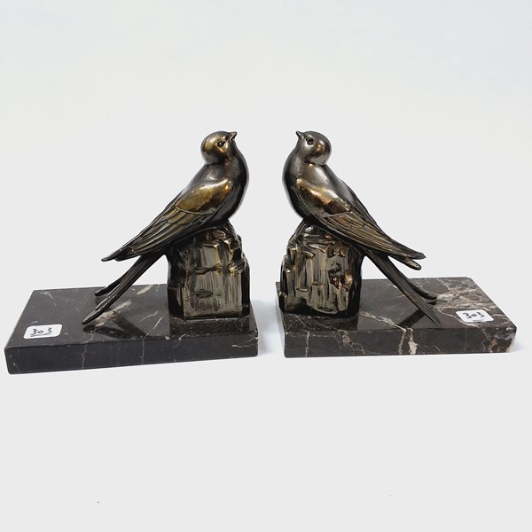 Lot 1397 - FIGURATIVE BOOKENDS